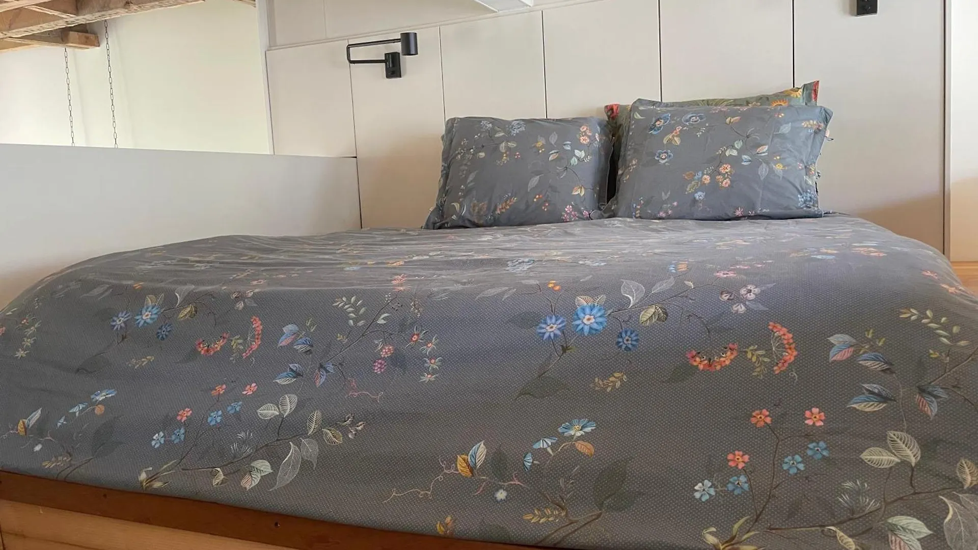 Perfect Location & Parking Apartment Antwerp Belgium